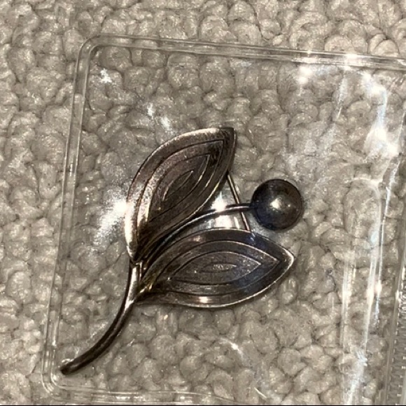 A&K Aare and Krogh Denmark Modernist MCM Sterling Flower Brooch Pin - Picture 8 of 11